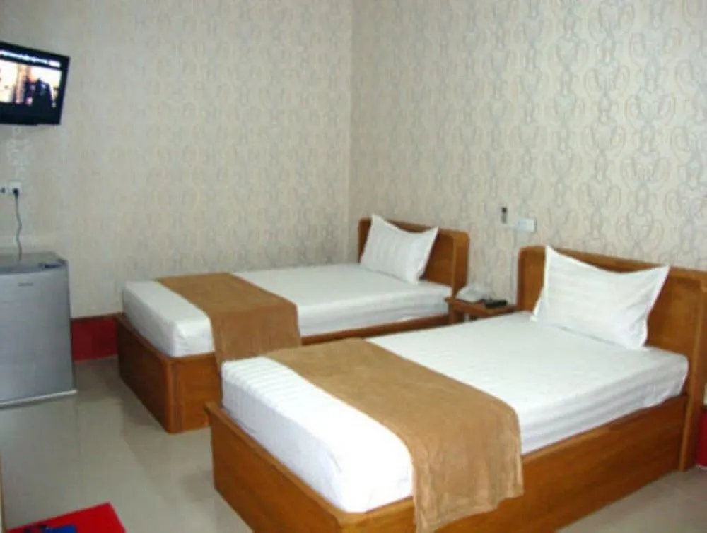Aung Tha Pyay Hotel 2 Yangon 2*,