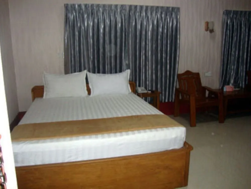 יאנגון Aung Tha Pyay Hotel 2